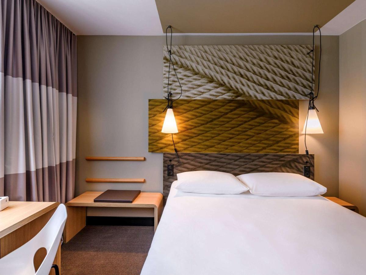 Ibis Regensburg Zentrum Bagian luar foto